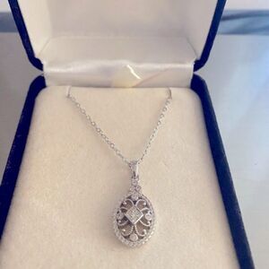 925 Sterling Silver Women’s 18” High Quality Pendant And Necklace